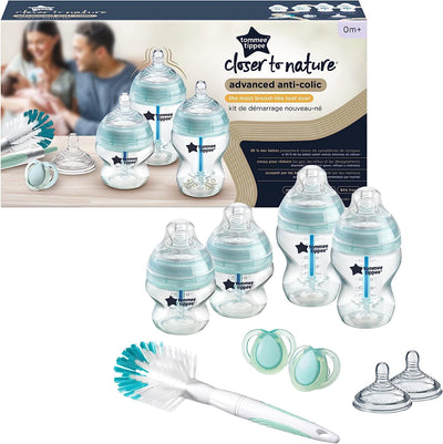 Tommee Tippee Baby Bottle Newborn Birth Kit Closer to Nature, Breast Imitating Teats, Anti-Colic Valve, 2x260ml 2x150ml, Pacifier, Pug