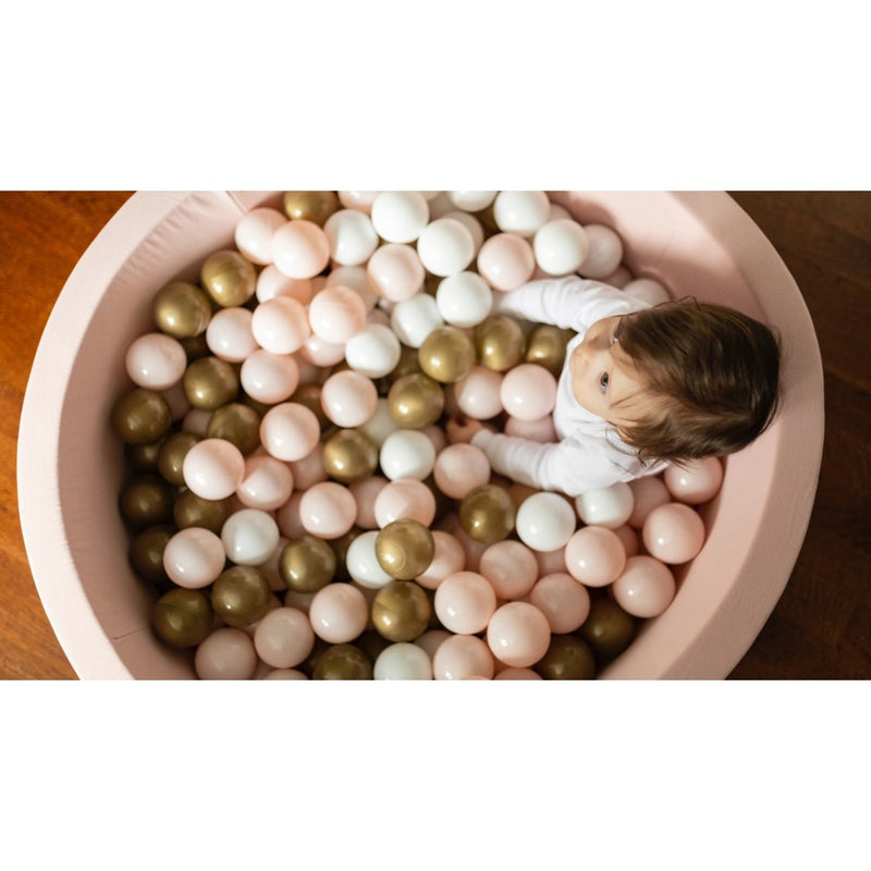 Larisa & Pumpkin Organic Cotton Powder Ball Pit with 200 (Gold/Powder/White) Balls